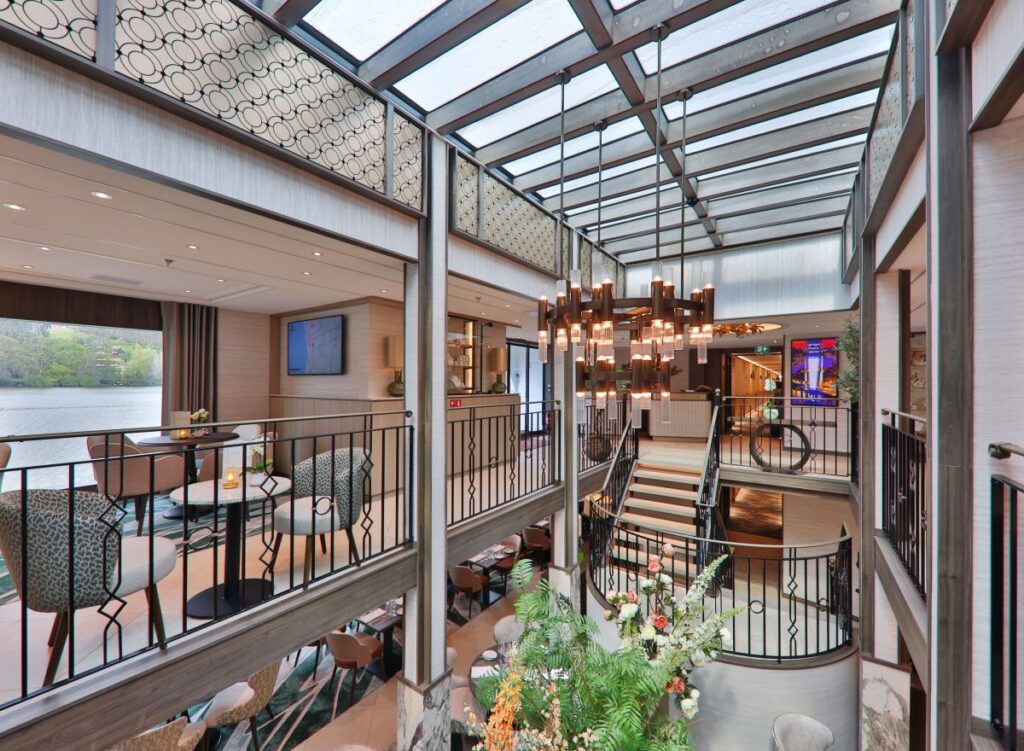 33bcb071-d391-4796-a6b7-cb9efcdcf853